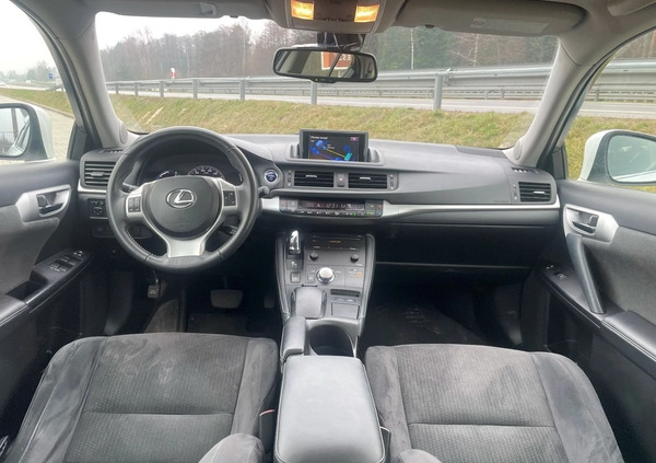 Lexus CT cena 52600 przebieg: 133000, rok produkcji 2013 z Olkusz małe 137